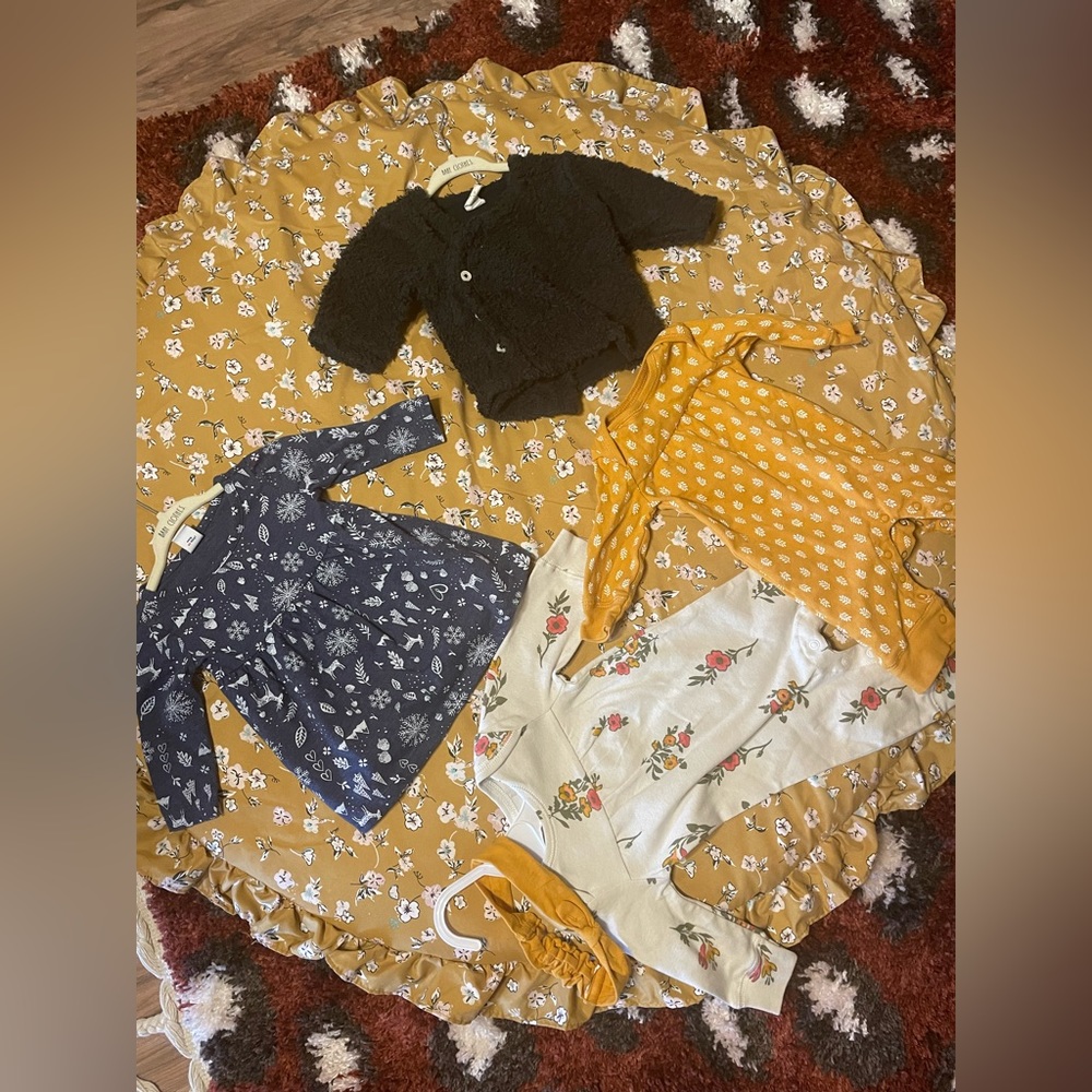 COPY - 0-3 baby girl bundle Kate Quinn, old navy